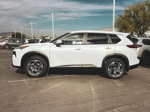 Everest White P 2026 Nissan Rogue Dark Armor
