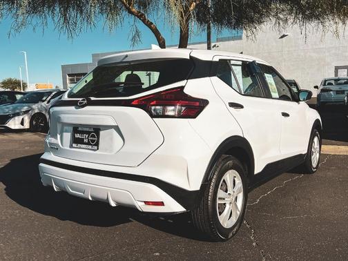 2023 Nissan Kicks S