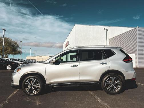 2017 Nissan Rogue SL