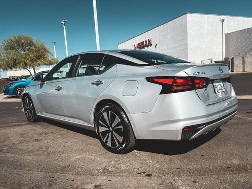 2022 Nissan Altima 2.5 SV