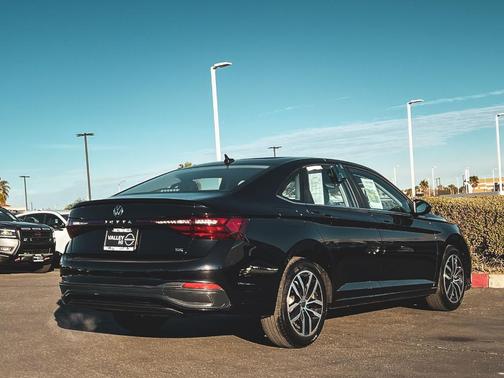 2025 Volkswagen Jetta 1.5T SE