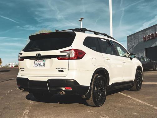 Crystal White Pearl 2023 Subaru Ascent Onyx Edition