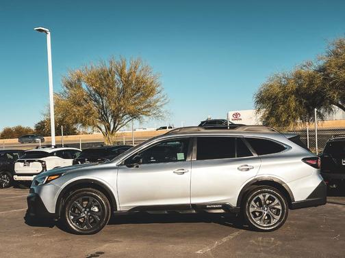 2022 Subaru Outback Onyx Edition XT