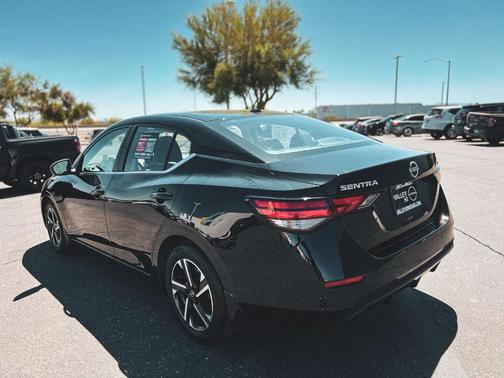 Black 2024 Nissan Sentra SV