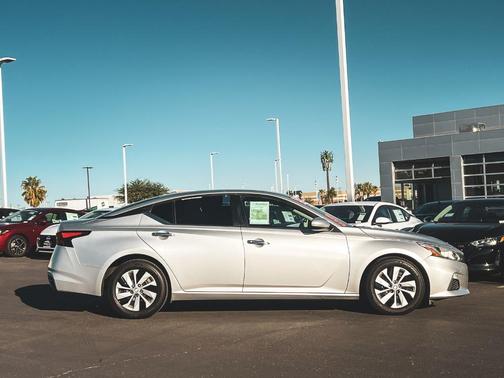 2020 Nissan Altima 2.5 S