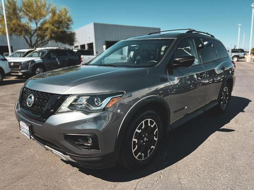 Gun Metallic 2019 Nissan Pathfinder SV