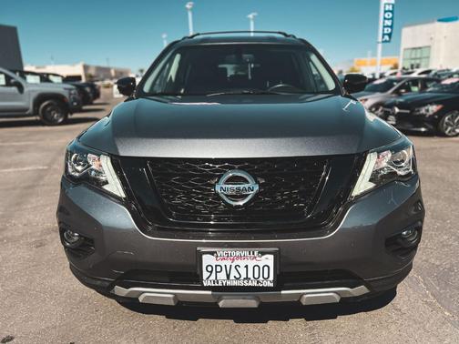 Gun Metallic 2019 Nissan Pathfinder SV