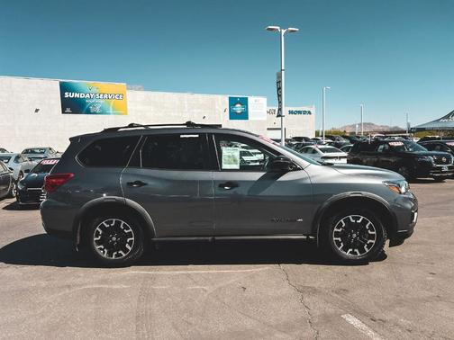 Gun Metallic 2019 Nissan Pathfinder SV