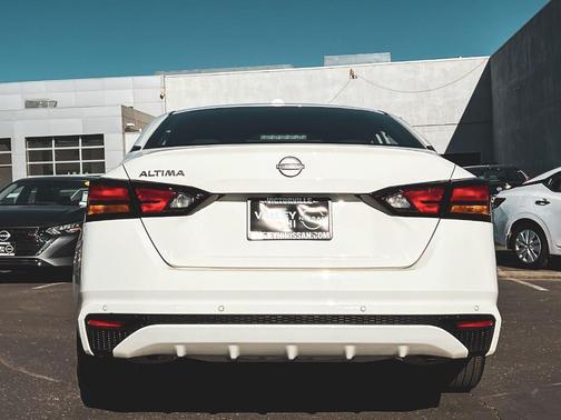 2025 Nissan Altima SV