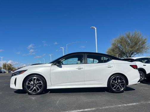 2025 Nissan Sentra SR