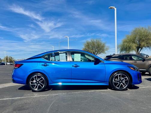 2025 Nissan Sentra SR