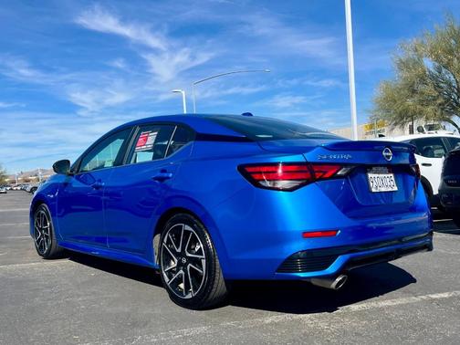 2025 Nissan Sentra SR