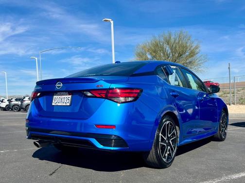 2025 Nissan Sentra SR