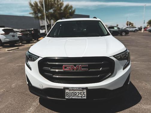 Summit White 2021 GMC Terrain SLE
