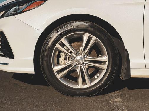 2018 Hyundai SONATA SEL