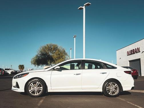 2018 Hyundai SONATA SEL