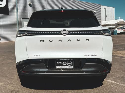White / Black 2026 Nissan Murano Platinum