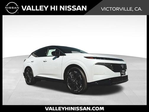 White / Black 2026 Nissan Murano Platinum