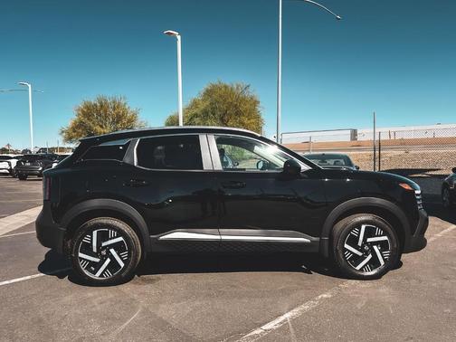 Super Black 2026 Nissan Kicks SV