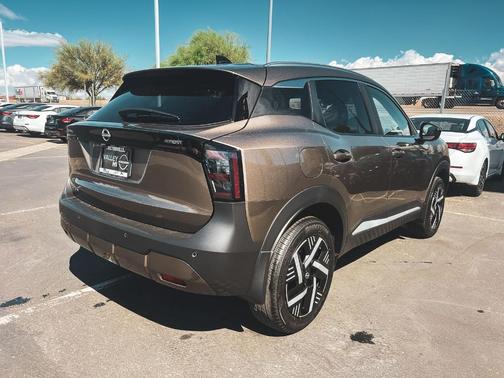 2026 Nissan Kicks SV