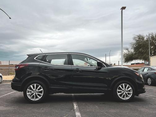 2021 Nissan Rogue Sport S