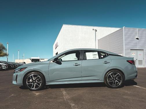 2025 Nissan Sentra SR