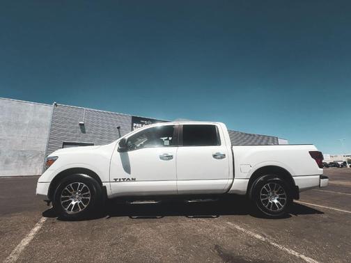 Glacier White 2021 Nissan Titan SV