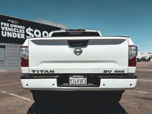 Glacier White 2021 Nissan Titan SV