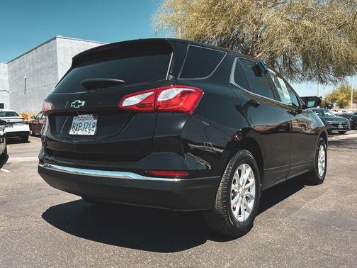 Mosaic Black Metallic 2021 Chevrolet Equinox 1LT