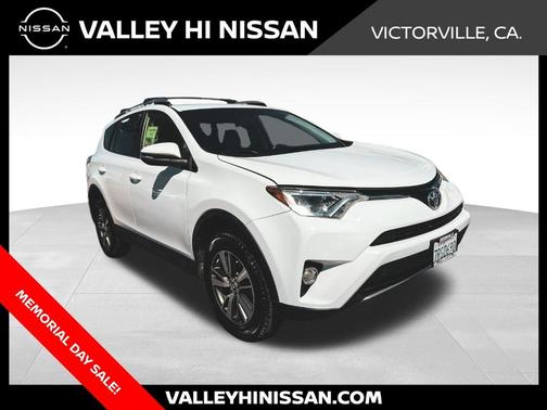 Super White 2016 Toyota RAV4 XLE