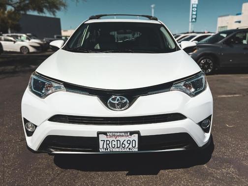 Super White 2016 Toyota RAV4 XLE
