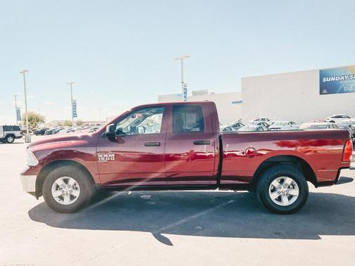 Delmonico Red Pearlcoat 2022 RAM 1500 Classic Tradesman