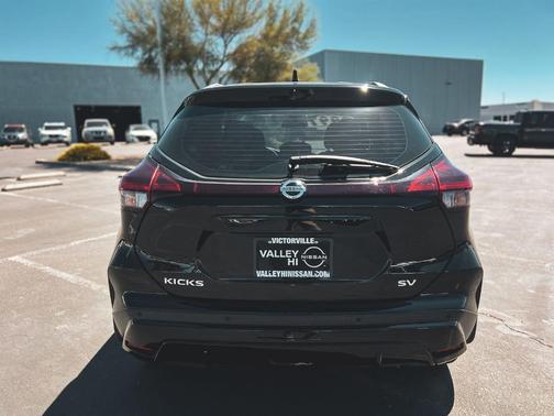 Super Black 2021 Nissan Kicks SV