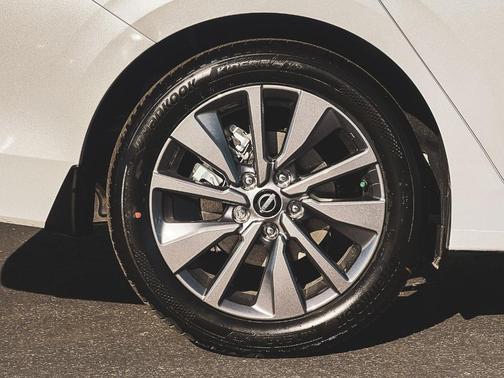 Aspen White 2026 Nissan Sentra SL