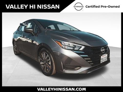Gun Metallic 2025 Nissan Versa 1.6 SV