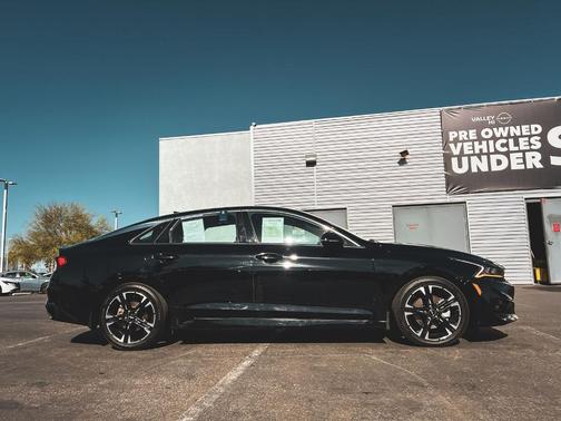 Ebony Black 2022 Kia K5 GT-Line