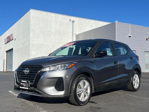 2023 Nissan Kicks S