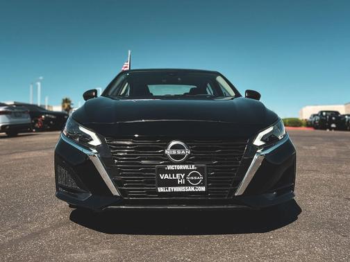 Black 2024 Nissan Altima 2.5 SV