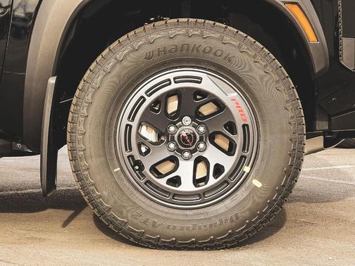 Super Black 2026 Nissan Frontier PRO-4X