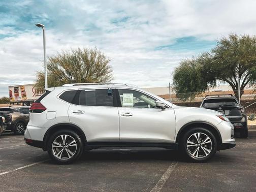 2019 Nissan Rogue SV