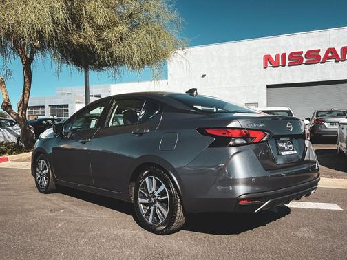 2023 Nissan Versa 1.6 SV