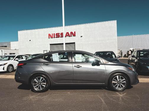 2023 Nissan Versa 1.6 SV