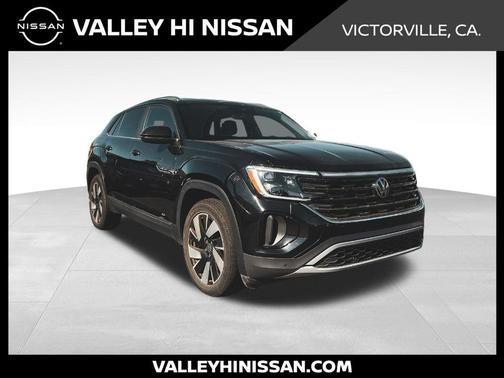 Deep Black Pearl Effect 2024 Volkswagen Atlas Cross Sport 2.0T SE w/Technology