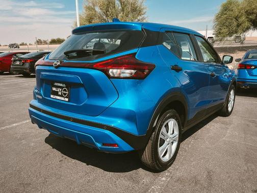2025 Nissan Kicks Play S
