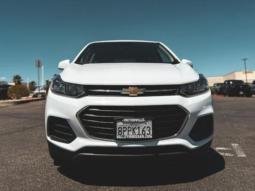 Summit White 2020 Chevrolet Trax LS