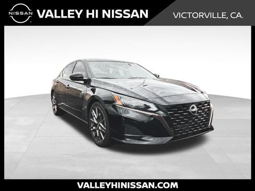 Black 2024 Nissan Altima 2.0 SR