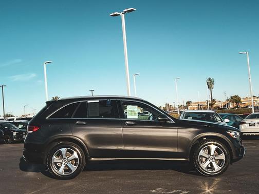 2022 Mercedes-Benz GLC 300 Base