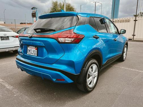 2024 Nissan Kicks S