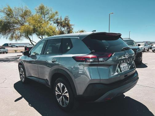 Gun Metallic 2021 Nissan Rogue SV