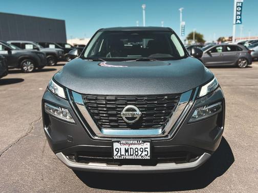 Gun Metallic 2021 Nissan Rogue SV